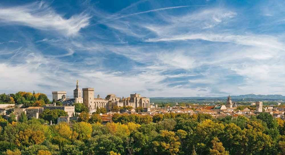 Tour des remparts de la ville d'Avignon - image